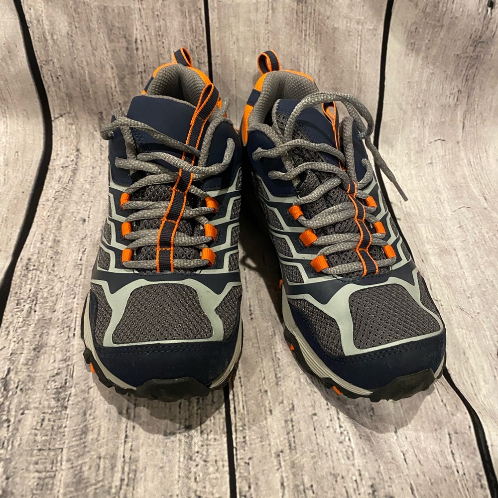 Merrell Boys Sneakers Size 5 Hiking Kids Shoes Like New Navy Orange